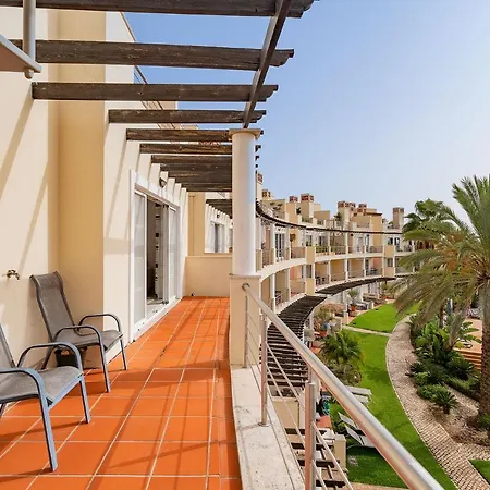 Palmyra Penthouse Apartment *